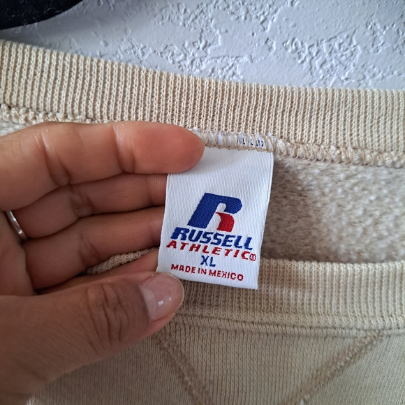 Russell Athletic Beige Crewneck Sweatshirt - Picture 4 of 6